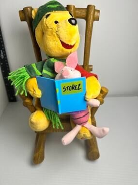 Disney Gemmy Winnie the‎ Pooh Piglet Animated Storytime Rocking Chair Plush